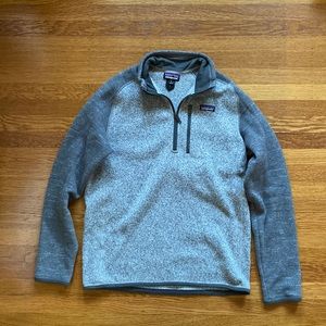 Mens Patagonia half zip sweater. Size medium.